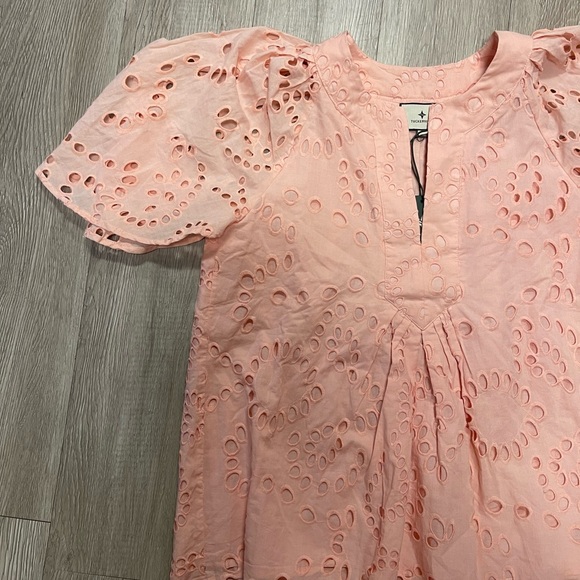 Tuckernuck Pink Eyelet Finley Flutter Sleeve Top Medium NWT - Picture 7 of 11